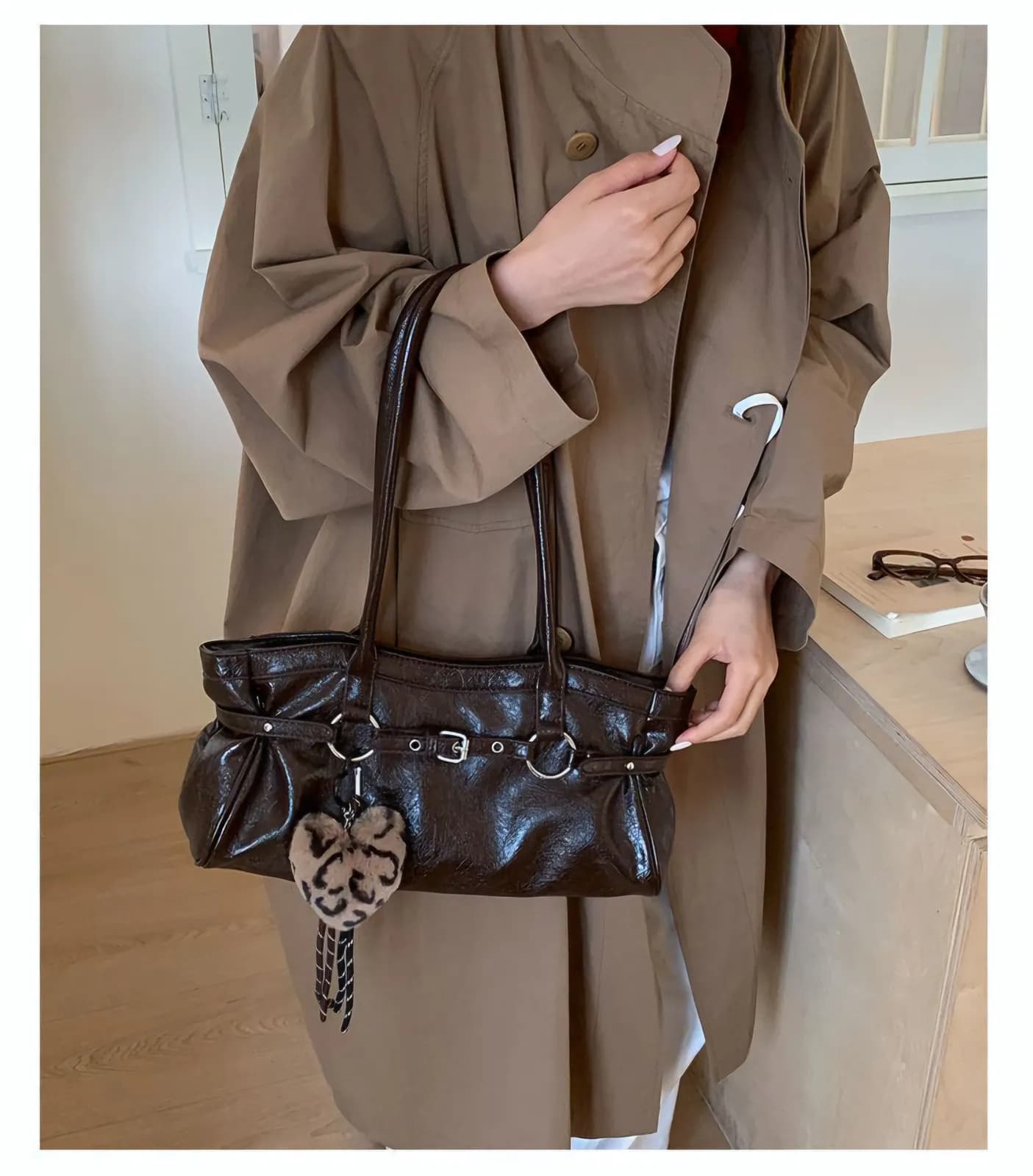 No Brand Specified Vintage Crinkled Patent Leather Shoulder Bag with Leopard Heart Charm — view 10 — buy original in Banglade